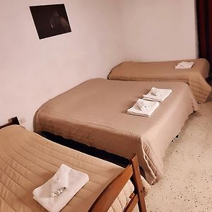 Habitación Triple Económica